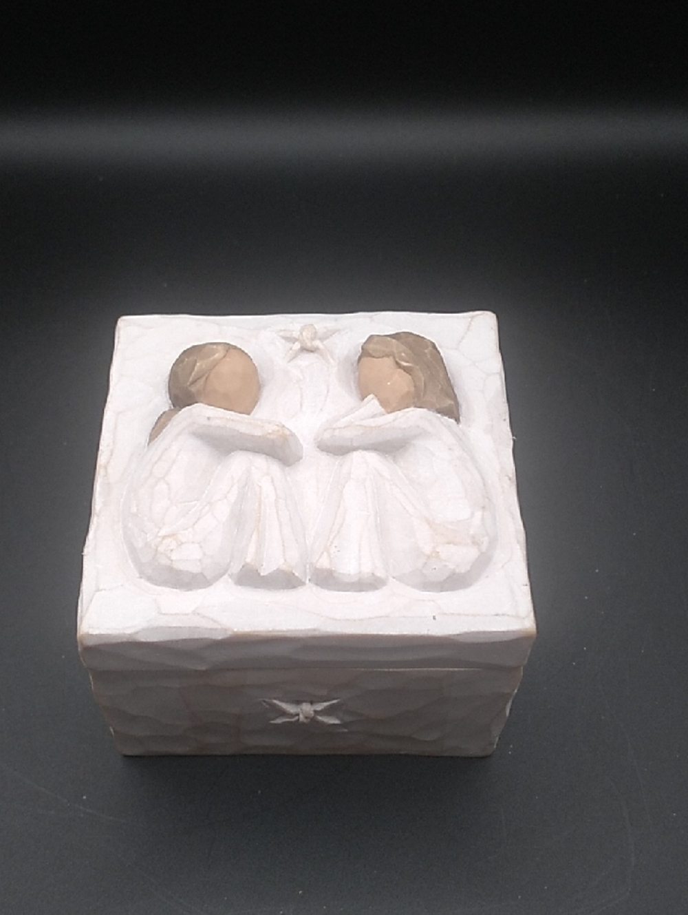 Willow Tree "Friendship" Keepsake Box (S1)